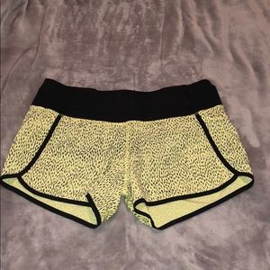 lululemon shorts size 8